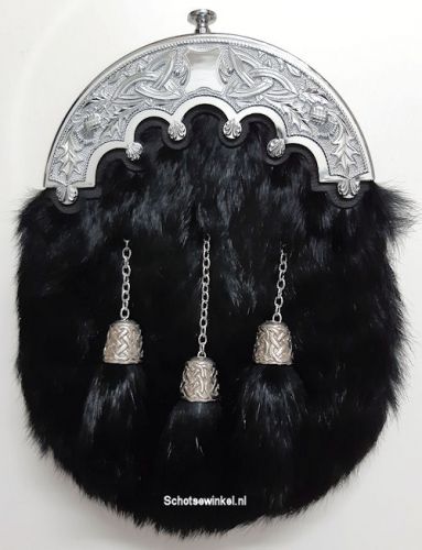 Mink Dress Sporran D2, Three tassel